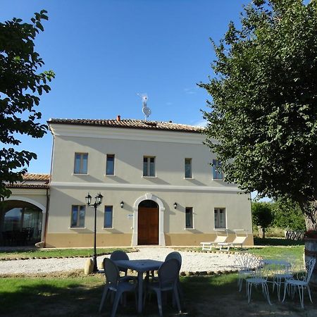 Villa Marietta Country House - Marche Montemaggiore al Metauro Dış mekan fotoğraf