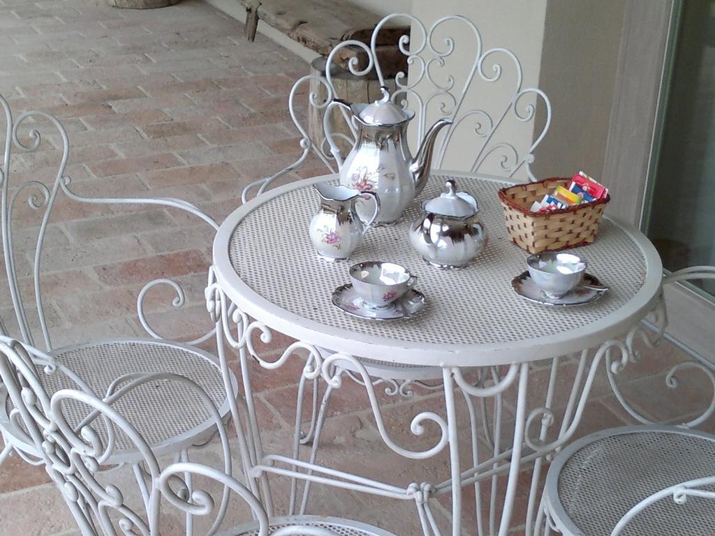Villa Marietta Country House - Marche Montemaggiore al Metauro Dış mekan fotoğraf